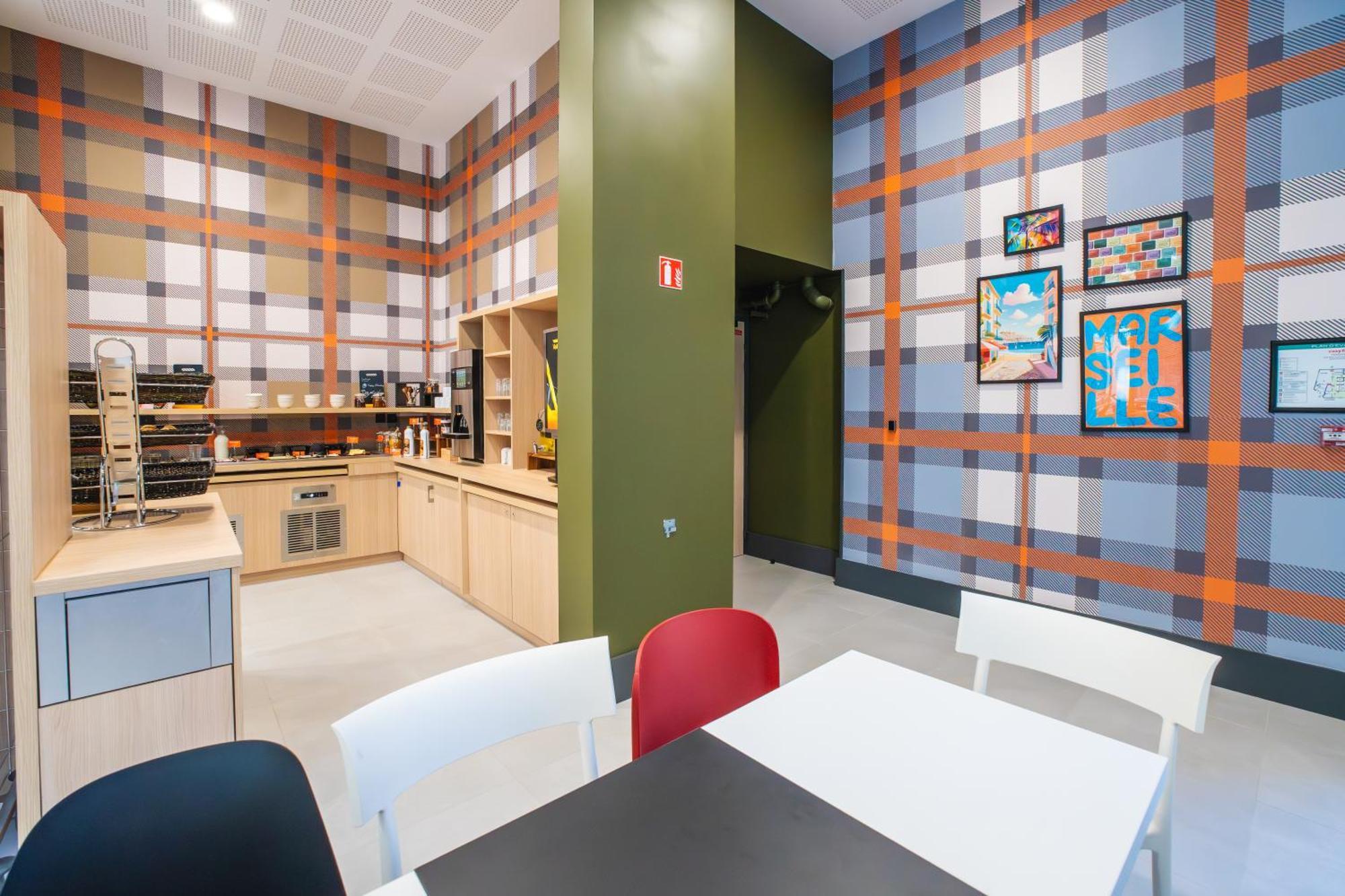 Easyhotel Marseille Euromed Ngoại thất bức ảnh
