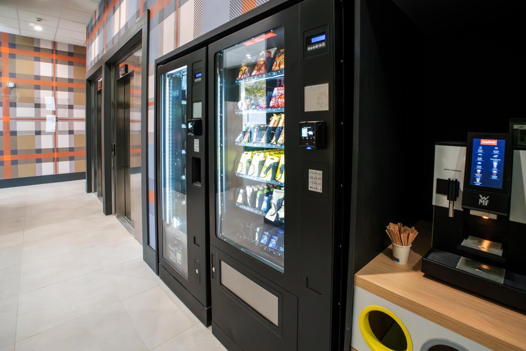 Easyhotel Marseille Euromed Ngoại thất bức ảnh